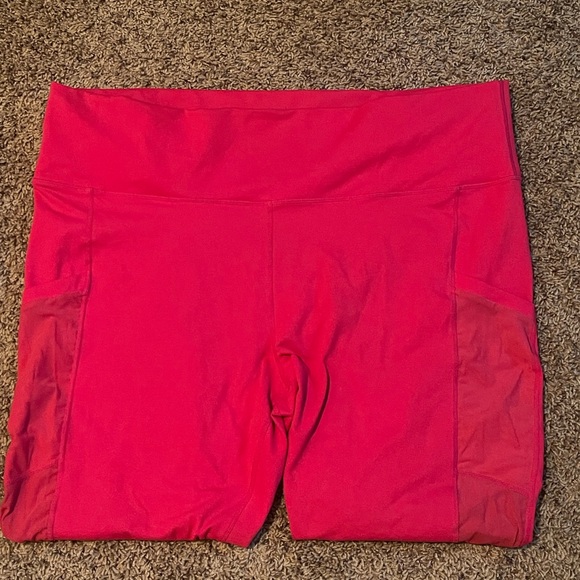 2 Pairs of Fabletics Motion365 4XL - Picture 8 of 13